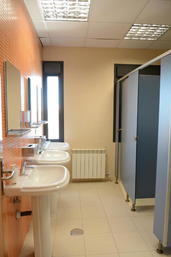 Albergue Villa Nava De La Asuncion ภายนอก รูปภาพ